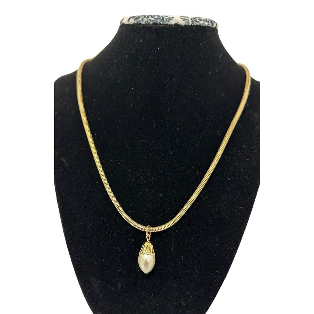 Vintage Necklace Park Lane Gold Tone Single Pearl V138